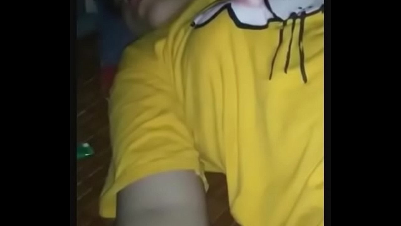 Nilagyan Ng Betsin Ang Inumin Ni Ate Girl – Asianpinay